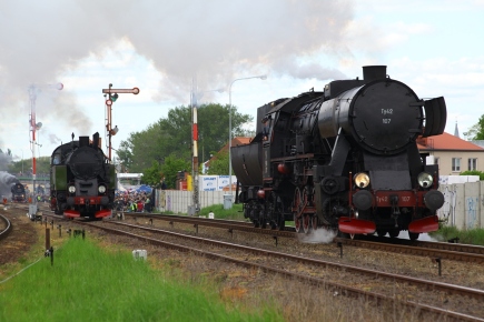 Chabowka based Ty42-107 and TKt48-191 during the Parade, 3 May 2014.